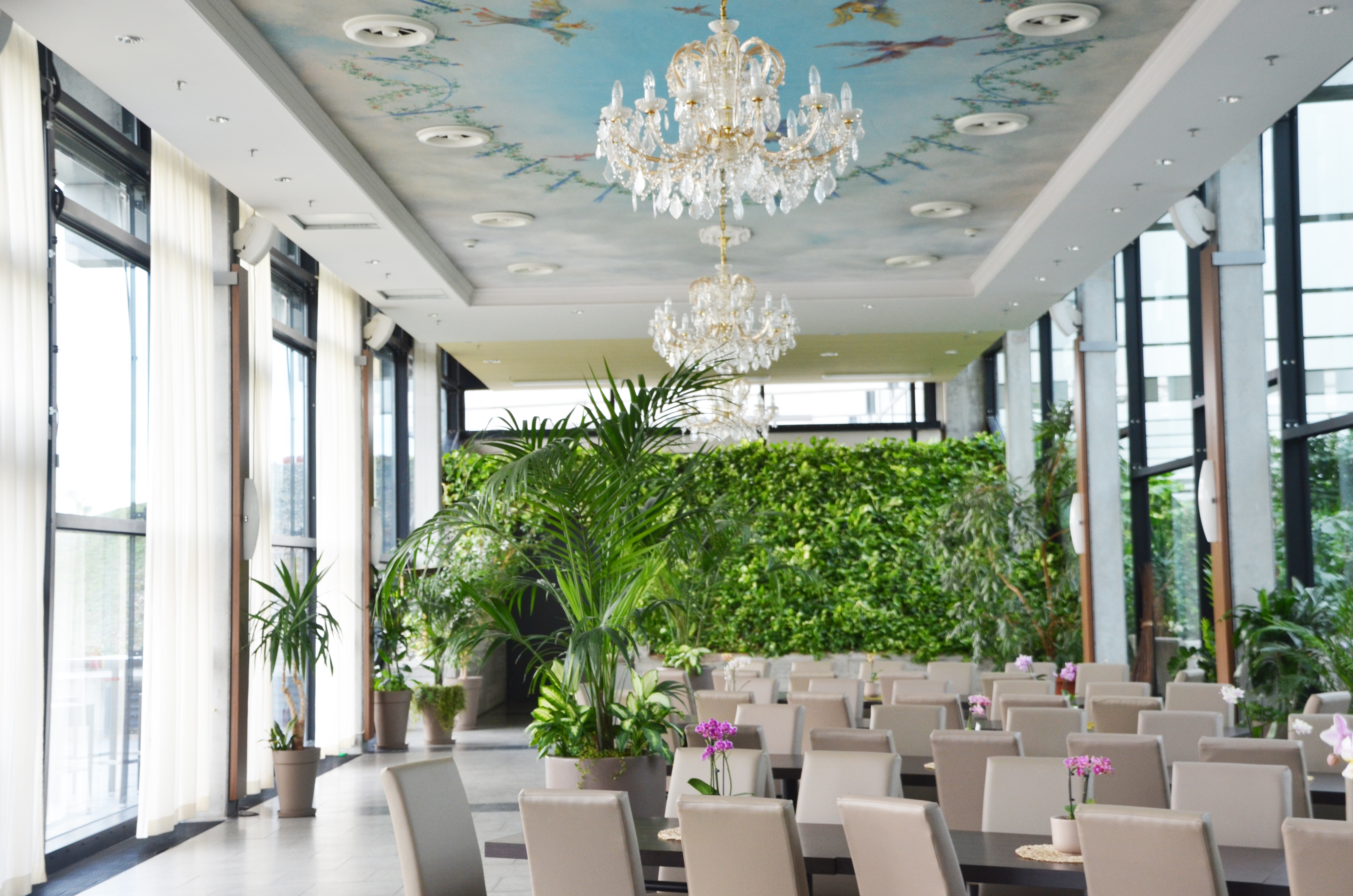 Innenbereich  Restaurant Urwaldblick Biosphäre Potsdam